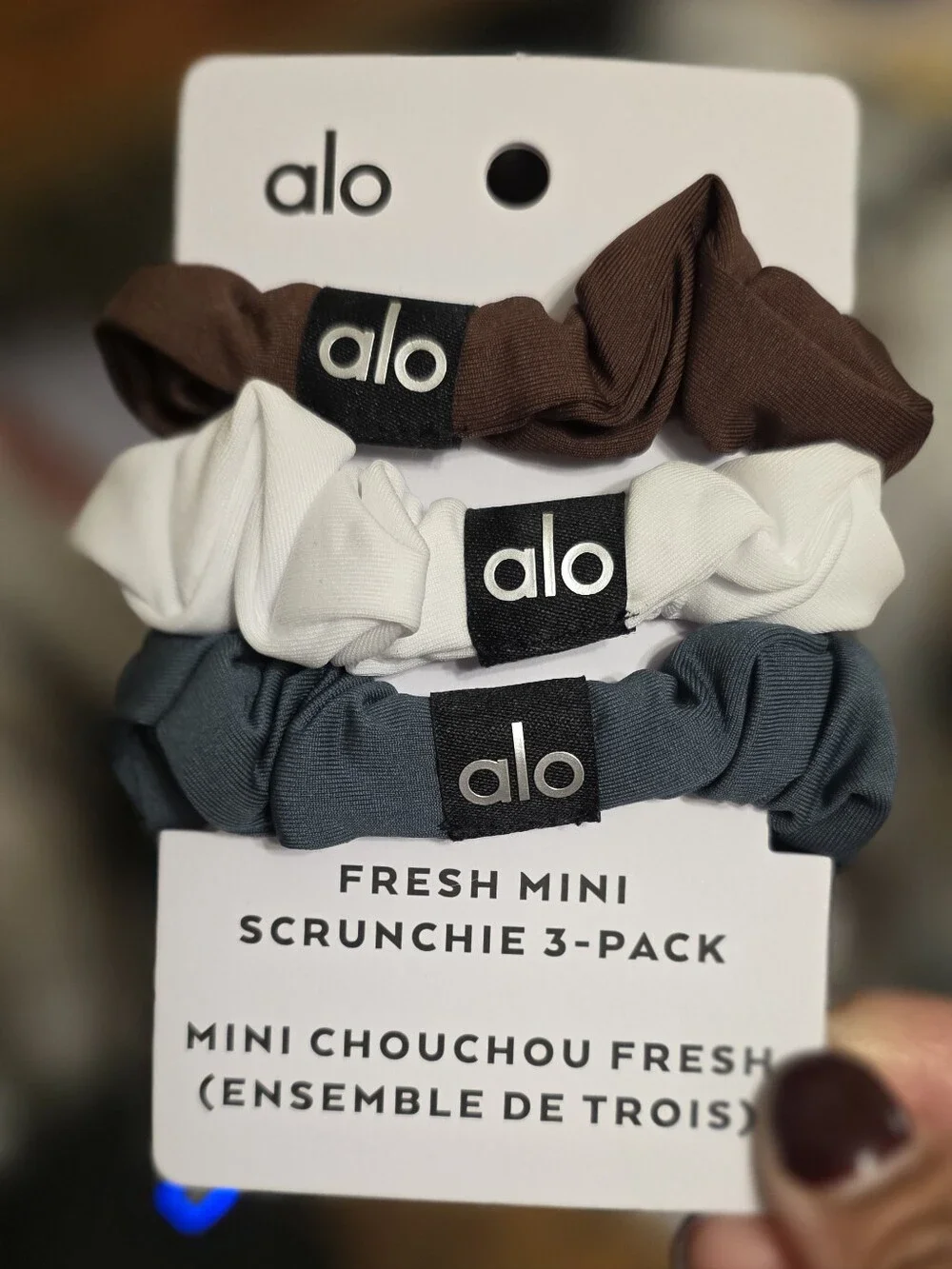 ALO Yoga Mini Scrunchie 3-Pack — Brown, White & Blue